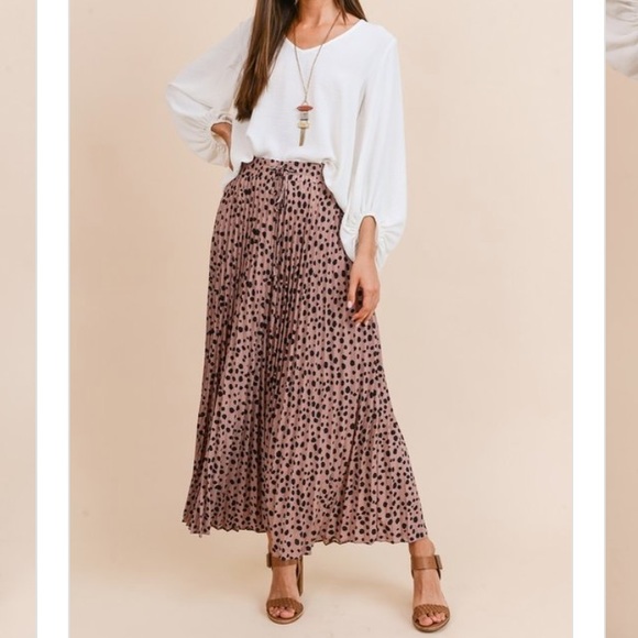 JODIFL Dresses & Skirts - Mauve Maxi Skirt
